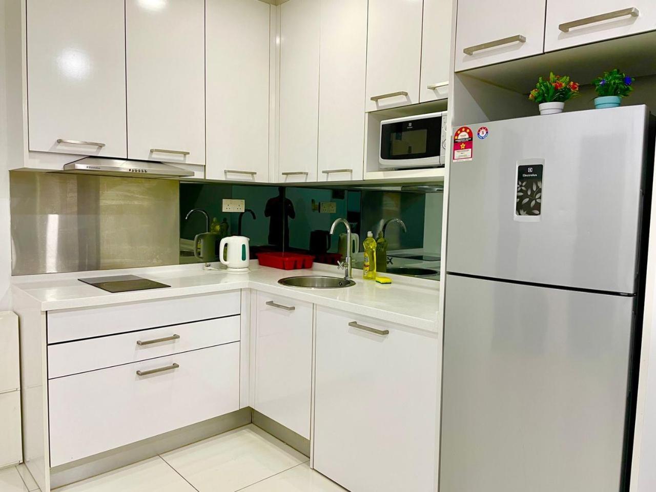 Luxury Mercu Summer Suites At Kualalumpur Куала Лумпур Екстериор снимка