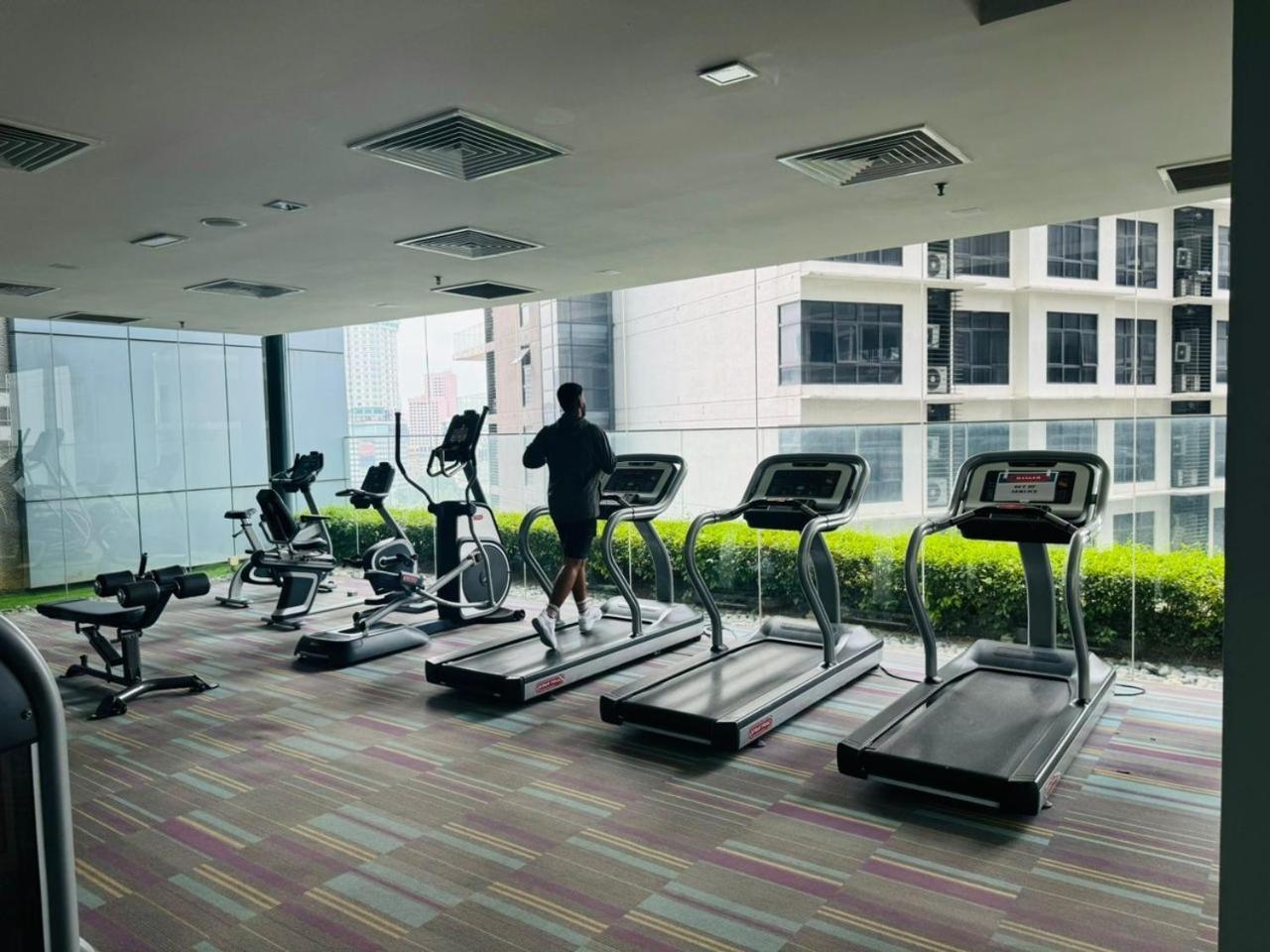 Luxury Mercu Summer Suites At Kualalumpur Куала Лумпур Екстериор снимка